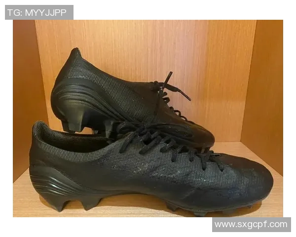 球星同款足球鞋价格揭秘不同款式差异如何影响购买决策